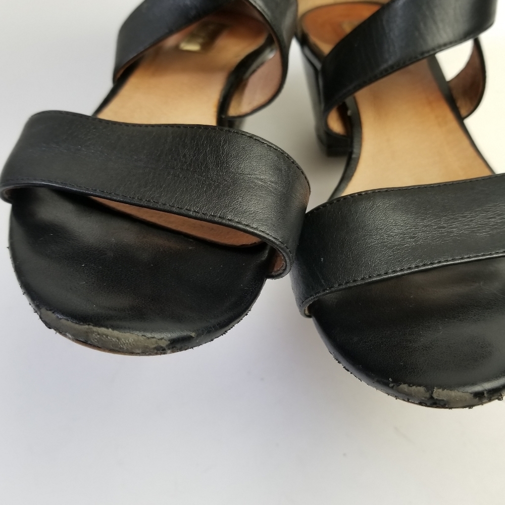 Halogen Rena Crisscross Low Heel Sandals - Picture 4 of 9